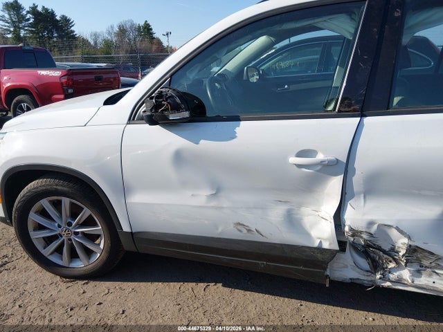 WVGBV7AX0HK053663 Volkswagen Tiguan 2.0t/2.0t S