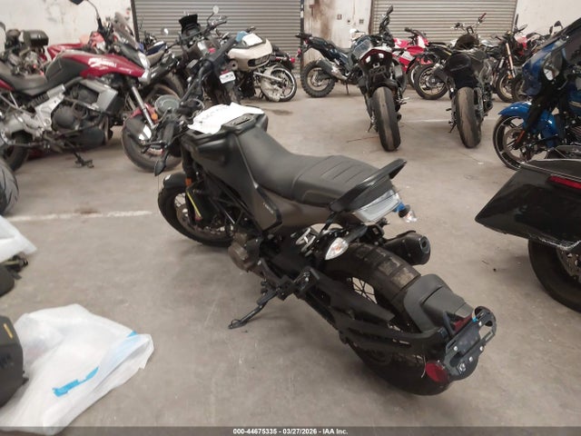 2023 HUSQVARNA VITPILEN 401/SVARTPILEN 401 MD2JUJ403PC224309 Photo 2