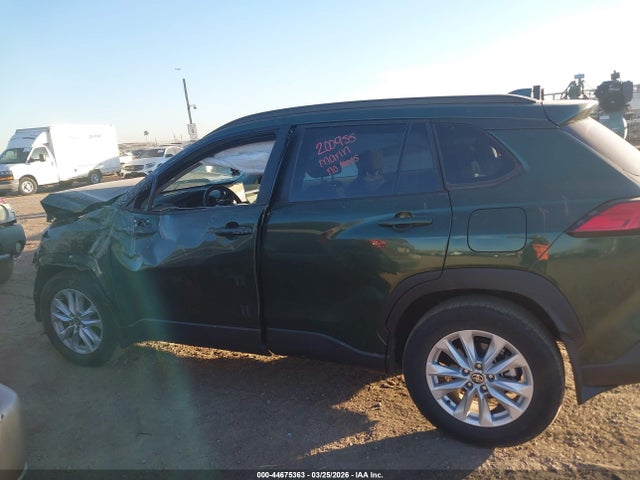 Toyota Corolla Cross Le 2023 7MUCAAAG8PV068765 Image 13