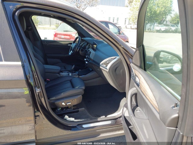 5UXTR9C57JLD71687 BMW X3 Xdrive30i