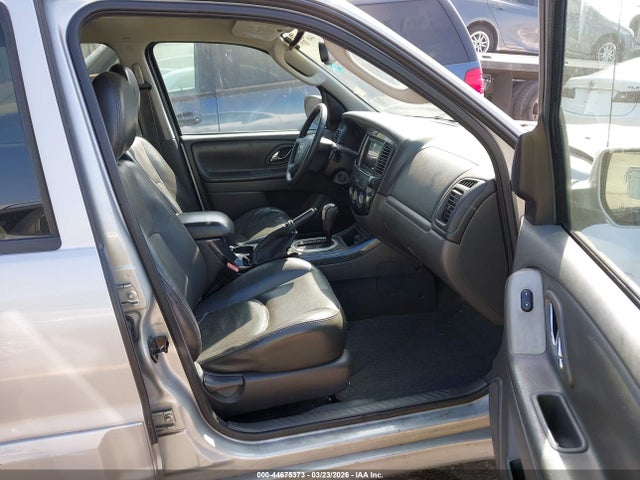 44675373 :رقم المزاد ، 4F2CZ06145KM49602 vin ، 2005 Mazda Tribute S مزاد بيع