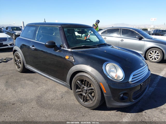 2012 MINI COOPER WMWSU3C59CT369106 Photo 0