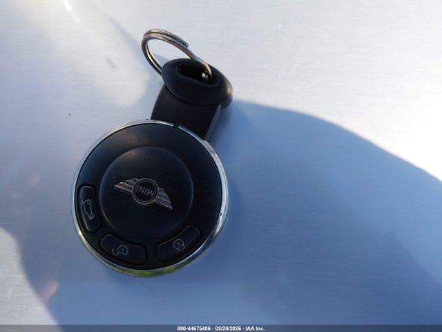2012 MINI COOPER WMWSU3C59CT369106 Photo 10