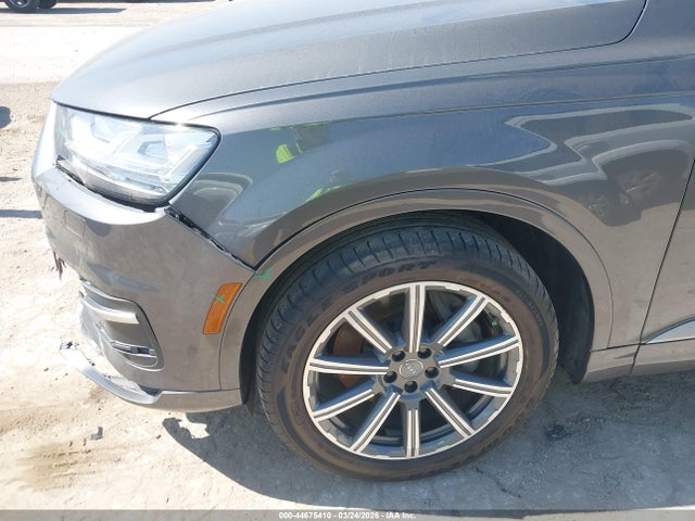 WA1LAAF77JD044957 Audi Q7 3.0t Premium
