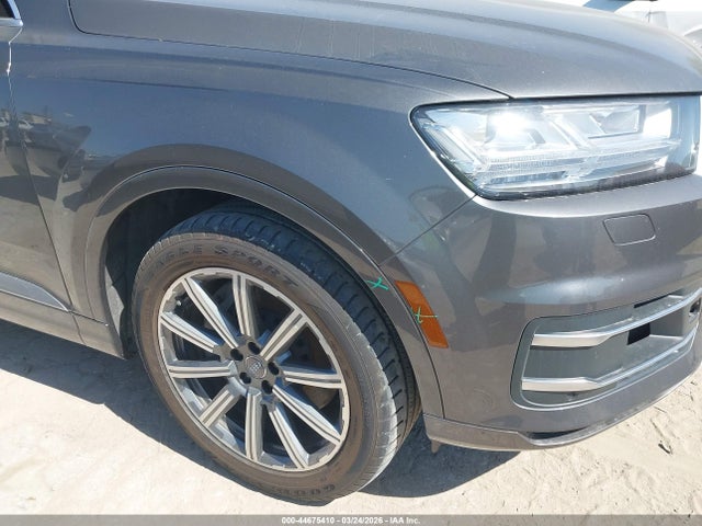 WA1LAAF77JD044957 Audi Q7 3.0t Premium