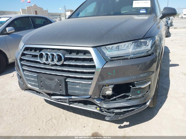 WA1LAAF77JD044957 Audi Q7 3.0t Premium