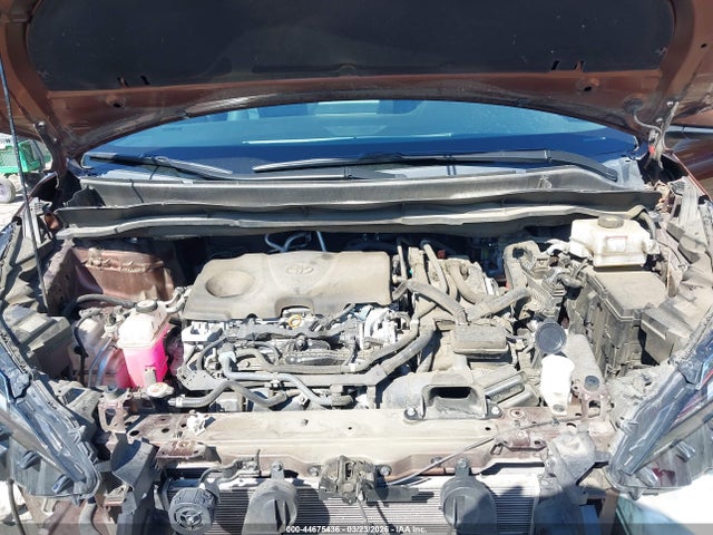 Toyota SIENNA XLE 2021 5TDYRKEC5MS043128 Image 10