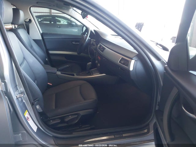 2009 Bmw 328i მანქანა იყიდება აუქციონზე, vin: WBAPH53589A436255, აუქციონის ნომერი: 44675443