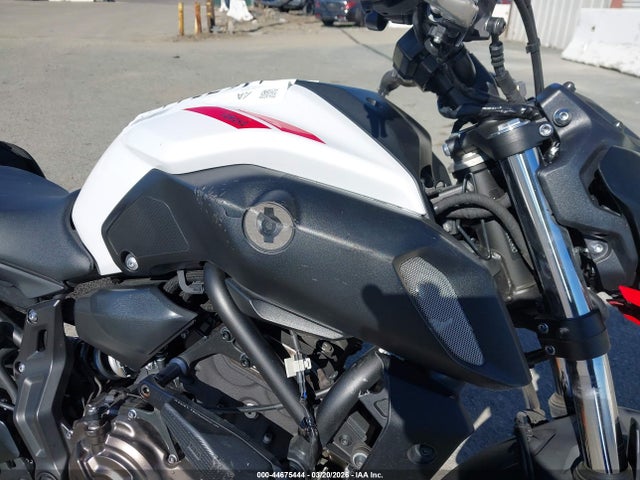 JYARM27Y5JA000330 Yamaha Mt07 C
