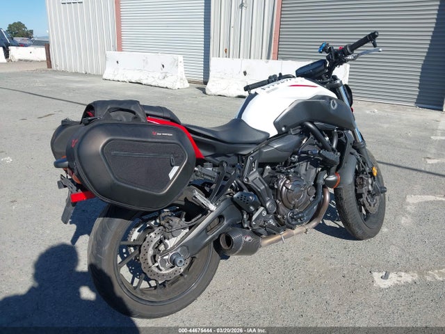 JYARM27Y5JA000330 Yamaha Mt07 C