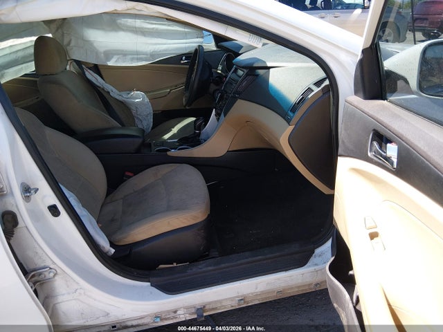 2013 Hyundai Sonata Gls მანქანა იყიდება აუქციონზე, vin: 5NPEB4ACXDH748618, აუქციონის ნომერი: 44675449