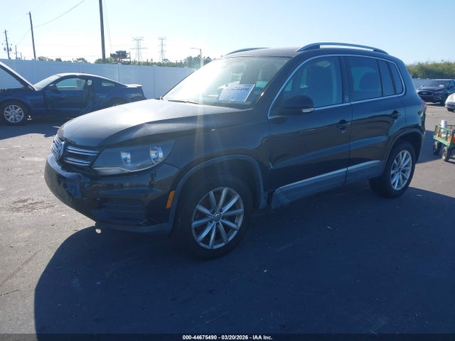 44675490 :رقم المزاد ، WVGSV7AX9HW512486 vin ، 2017 Volkswagen Tiguan 2.0t Wolfsburg Edition مزاد بيع