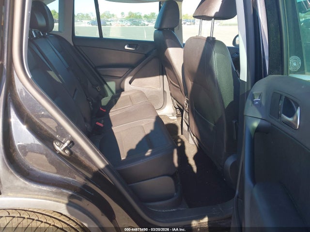 44675490 :رقم المزاد ، WVGSV7AX9HW512486 vin ، 2017 Volkswagen Tiguan 2.0t Wolfsburg Edition مزاد بيع