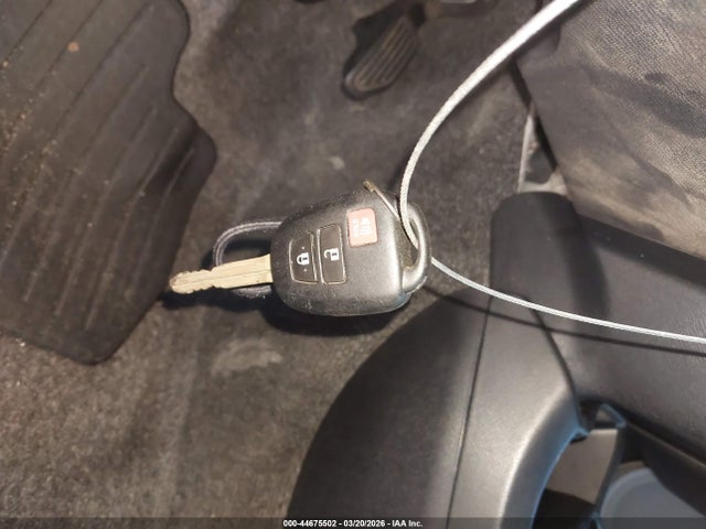 2012 TOYOTA PRIUS C JTDKDTB33C1523274 Photo 10