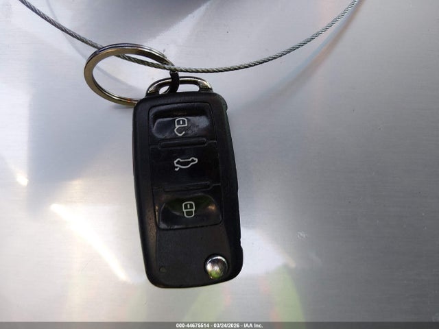 WVGAV3AXXEW599640 Volkswagen TIGUAN SE