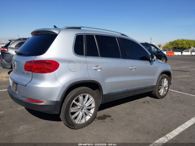 WVGAV3AXXEW599640 Volkswagen TIGUAN SE