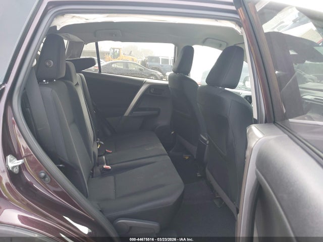 Toyota RAV4 LE 2018 2T3ZFREV3JW516185 Image 8