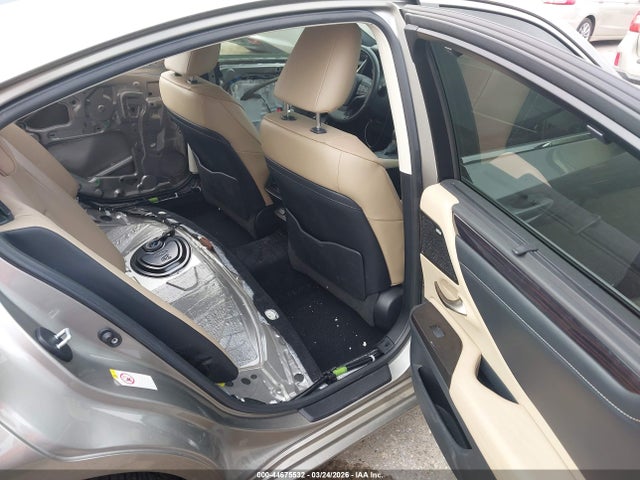 44675532 :رقم المزاد ، 58ABZ1B12KU027940 vin ، 2019 Lexus Es 350 Ultra Luxury مزاد بيع