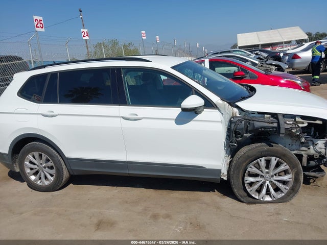 3VV1B7AX6LM110041 Volkswagen Tiguan 2.0t S