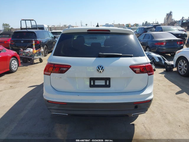 3VV1B7AX6LM110041 Volkswagen Tiguan 2.0t S