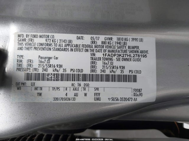 1FADP3K27HL278195 Ford FOCUS SE