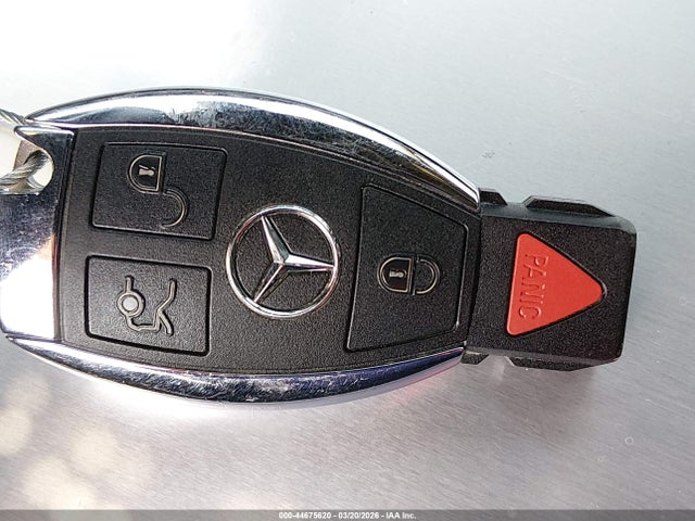 WDDWJ4JBXHF443950 Mercedes-Benz C 300