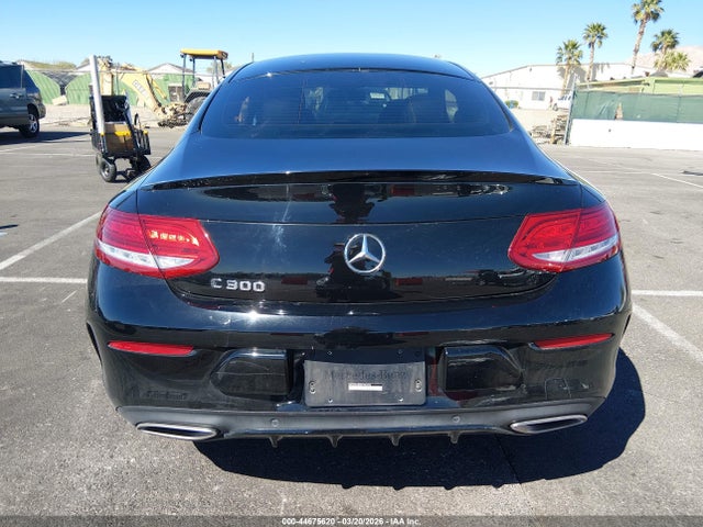 WDDWJ4JBXHF443950 Mercedes-Benz C 300