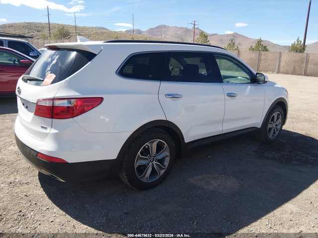 KM8SMDHF8GU156654 Hyundai Santa Fe Se