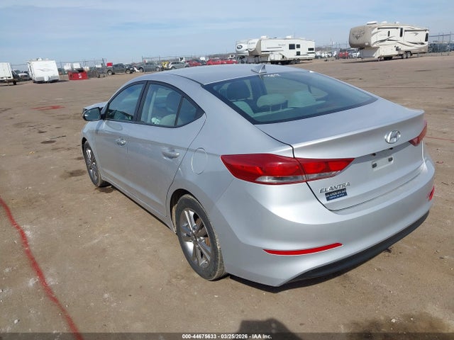 44675633 :رقم المزاد ، KMHD84LF9HU074065 vin ، 2017 Hyundai Elantra Se مزاد بيع