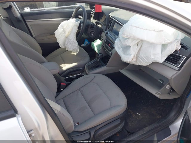 44675633 :رقم المزاد ، KMHD84LF9HU074065 vin ، 2017 Hyundai Elantra Se مزاد بيع