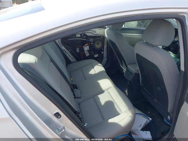 44675633 :رقم المزاد ، KMHD84LF9HU074065 vin ، 2017 Hyundai Elantra Se مزاد بيع
