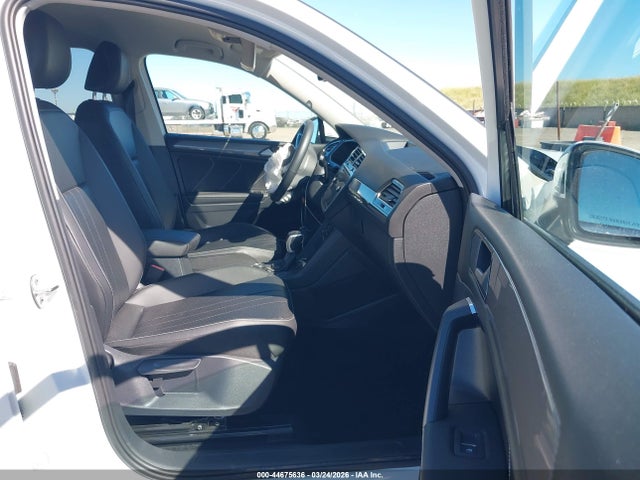 2022 VOLKSWAGEN TIGUAN 3VV2B7AX8NM087630 Photo 4