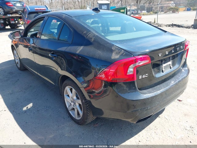 2014 VOLVO S60 YV1612FH0E2276555 Photo 2