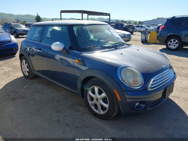 2010 MINI COOPER WMWMF3C53ATZ65473