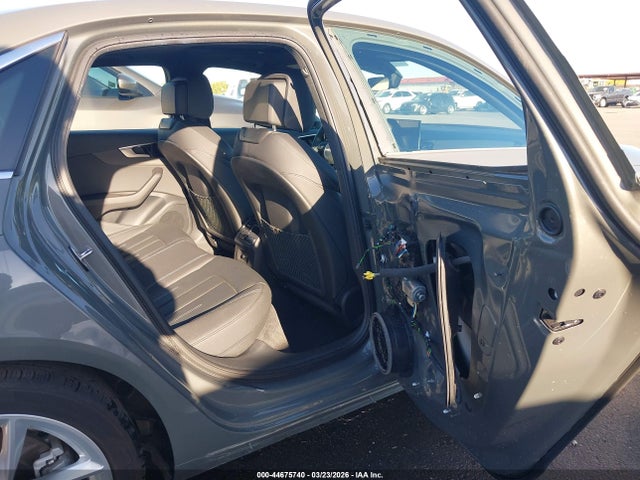 2023 Audi A4 Premium 45 Tfsi S Line Quattro S Tronic მანქანა იყიდება აუქციონზე, vin: WAUDAAF49PN021762, აუქციონის ნომერი: 44675740
