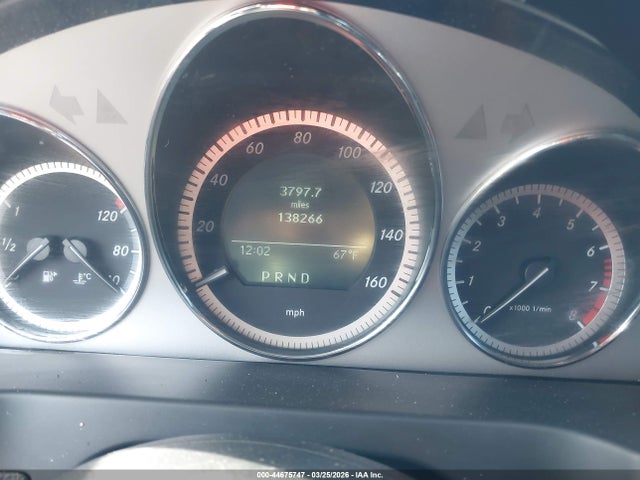 44675747 :رقم المزاد ، WDDGF8BB0BR176285 vin ، 2011 Mercedes-benz C 300 Luxury 4matic/sport 4matic مزاد بيع