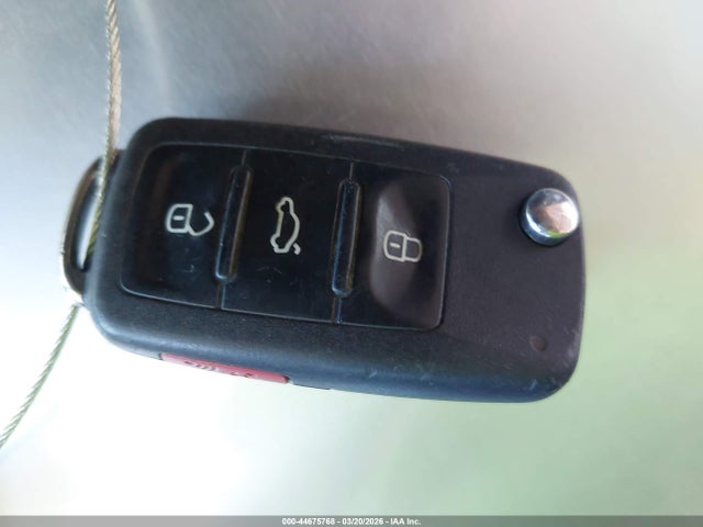 2011 VOLKSWAGEN GTI WVWGD7AJ3BW071633 Photo 10
