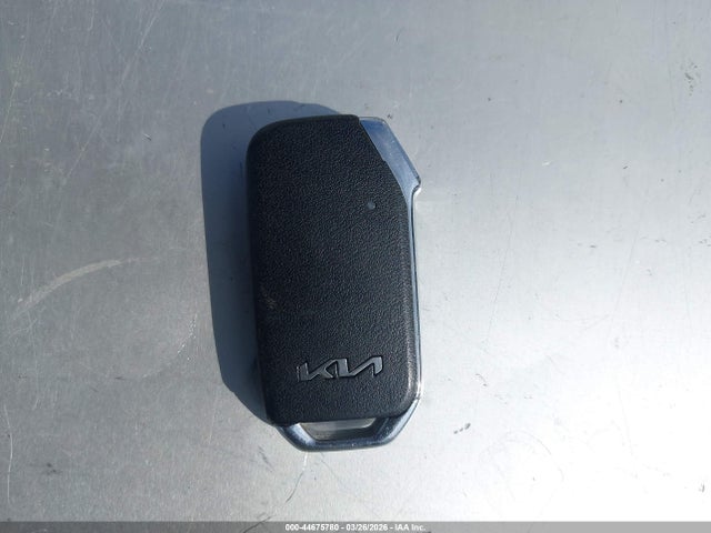 KNDCR3LE3R5133959 KIA NIRO EX