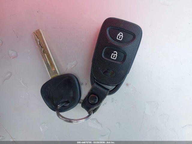 Продаж на аукціоні авто 2015 Hyundai Accent Gs, vin: KMHCT5AE2FU220782, номер лоту: 44675785