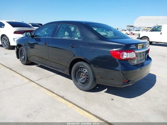 2013 Toyota Corolla Le მანქანა იყიდება აუქციონზე, vin: 5YFBU4EE3DP111226, აუქციონის ნომერი: 44675787
