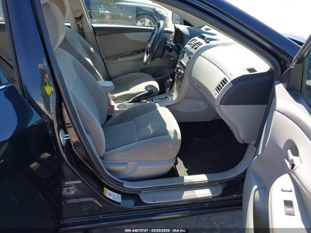 2013 Toyota Corolla Le მანქანა იყიდება აუქციონზე, vin: 5YFBU4EE3DP111226, აუქციონის ნომერი: 44675787