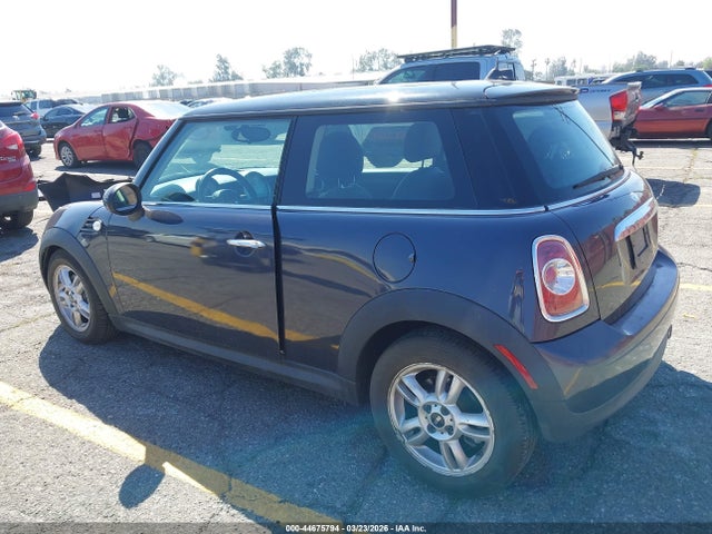 2013 MINI HARDTOP WMWSU3C58DT678714 Photo 2