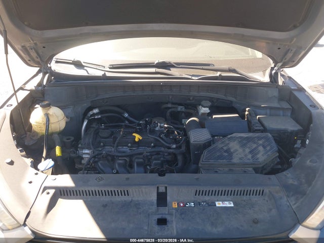 KM8J23A46JU811275 Hyundai TUCSON SE
