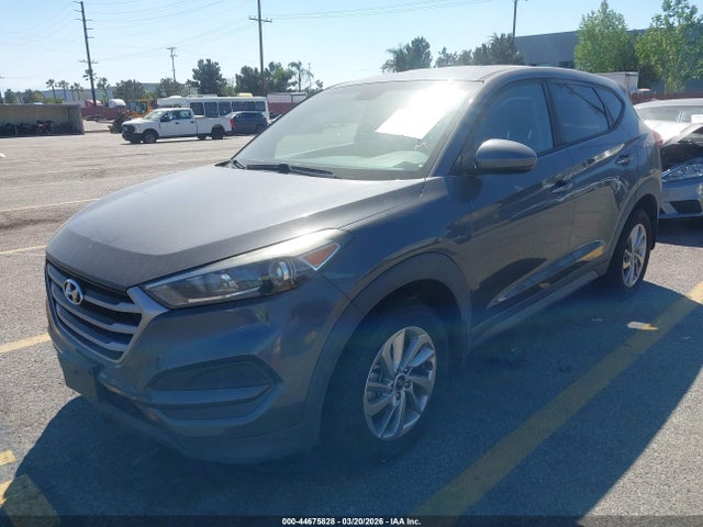 KM8J23A46JU811275 Hyundai TUCSON SE