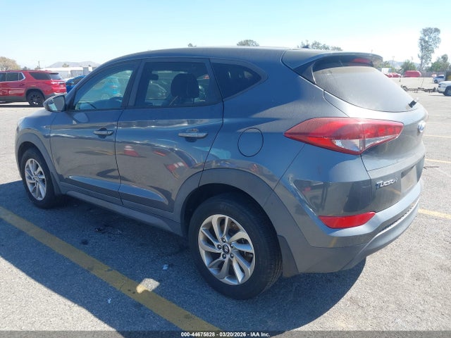KM8J23A46JU811275 Hyundai TUCSON SE