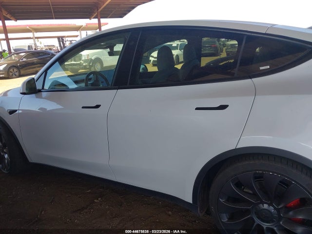44675838 :رقم المزاد ، 5YJYGDEF1MF209399 vin ، 2021 Tesla Model Y Performance Dual Motor All-wheel Drive مزاد بيع