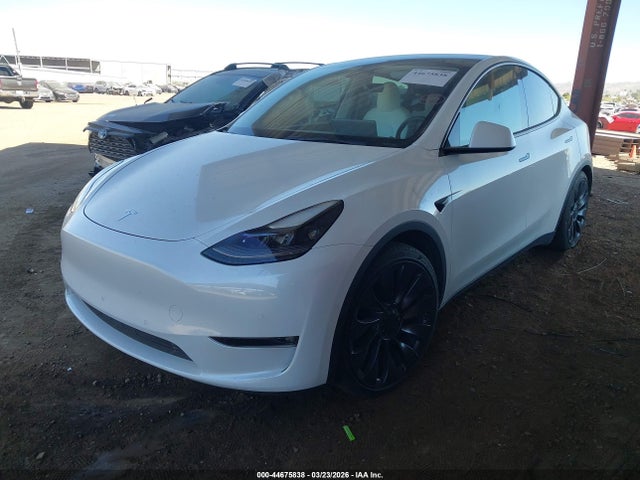 44675838 :رقم المزاد ، 5YJYGDEF1MF209399 vin ، 2021 Tesla Model Y Performance Dual Motor All-wheel Drive مزاد بيع