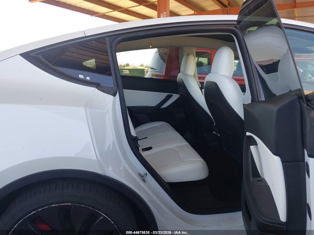 44675838 :رقم المزاد ، 5YJYGDEF1MF209399 vin ، 2021 Tesla Model Y Performance Dual Motor All-wheel Drive مزاد بيع