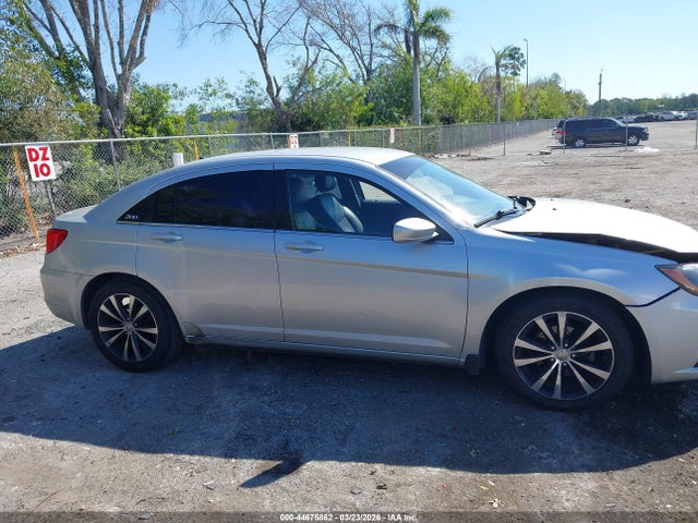 Aukcja sprzedaży 2012 Chrysler 200 S, vin: 1C3CCBHGXCN127836, numer aukcji: 44675862
