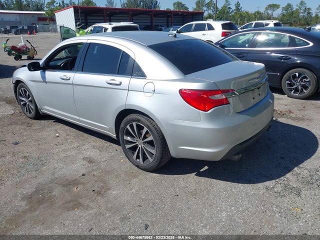 Aukcja sprzedaży 2012 Chrysler 200 S, vin: 1C3CCBHGXCN127836, numer aukcji: 44675862